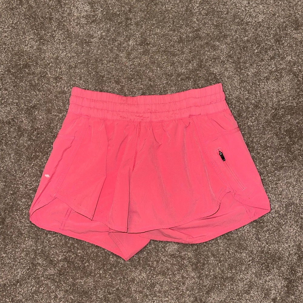 LULU LEMON SHORTS
